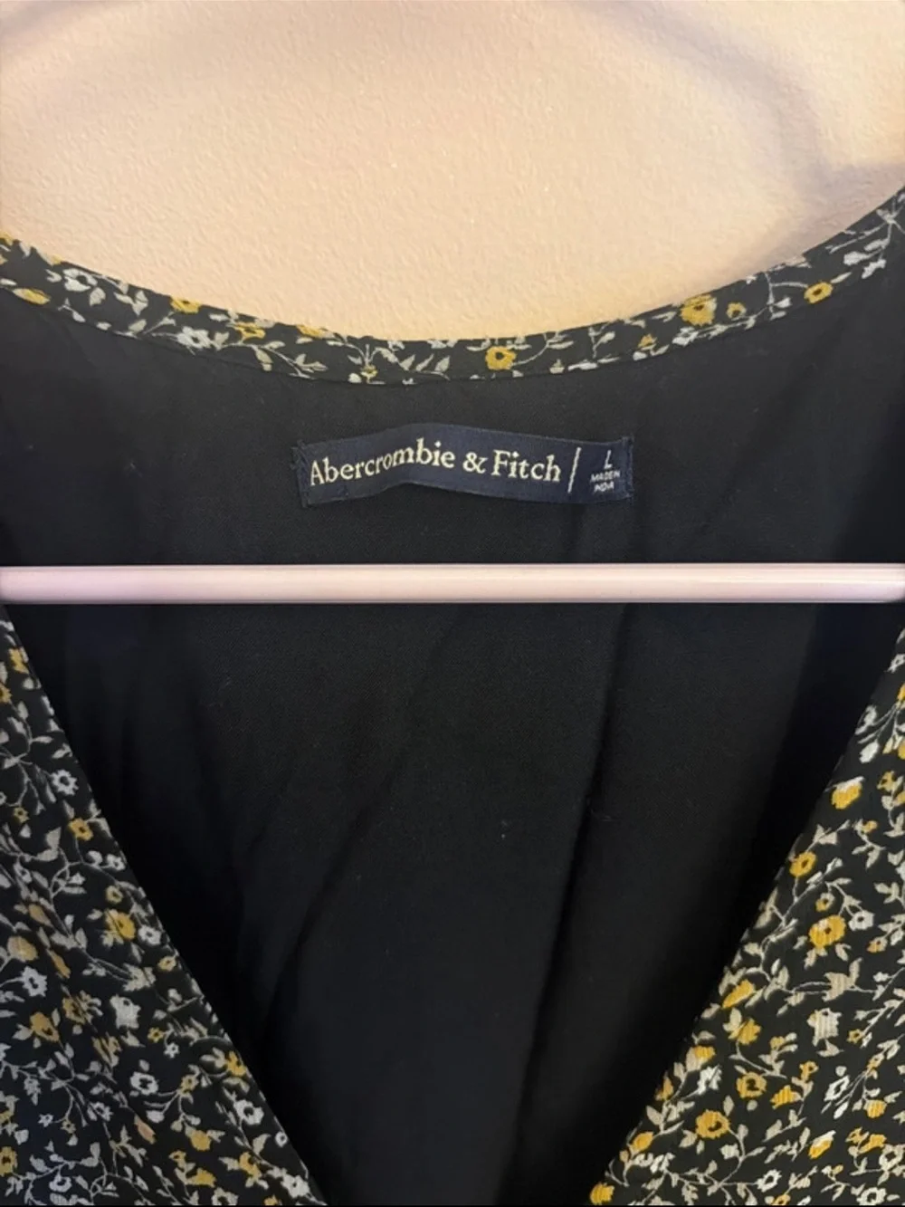 Floral Tie-Waist V-Neck Maxi Dress - Black